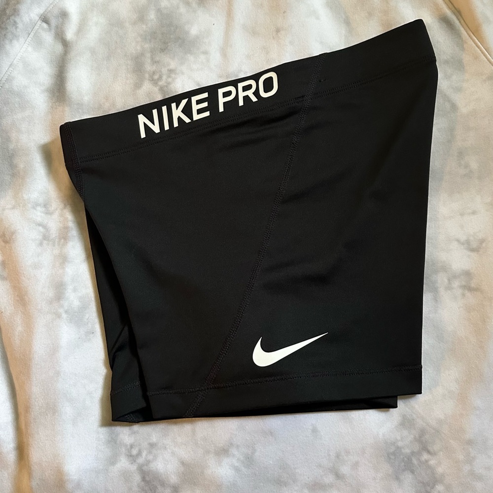Nike women’s Pro shorts , size M , black